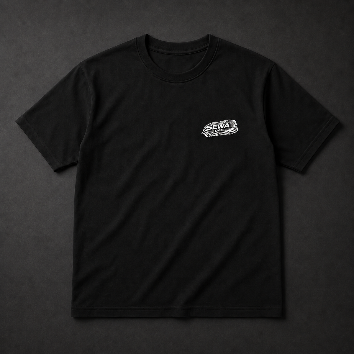 Polera negra SEWAUTO vista frontal