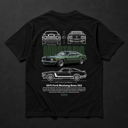 Polera negra Ford Mustang Boss 302 1970 con diseño automotriz trasero