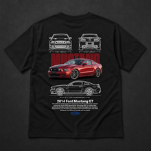 Polera negra Ford Mustang GT 2014 con diseño automotriz trasero