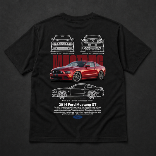 Polera negra Ford Mustang GT 2014 con diseño automotriz trasero